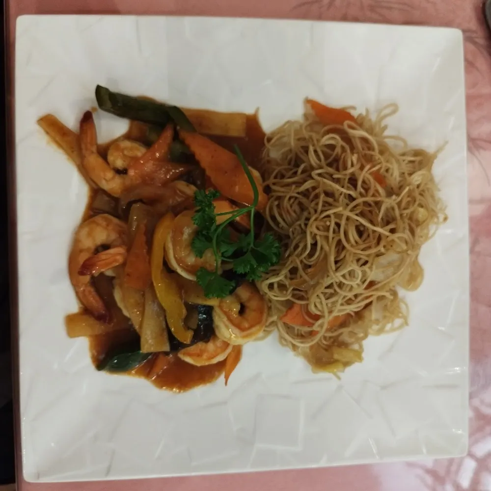 Crevettes Thaï Avec Nouilles